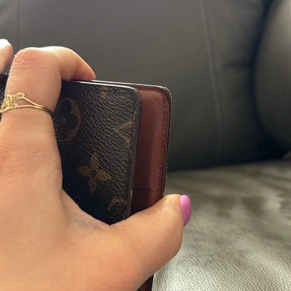 Louis Vuitton Monogram bifold wallet.FREE SHIPPING! - Picture 4 of 7